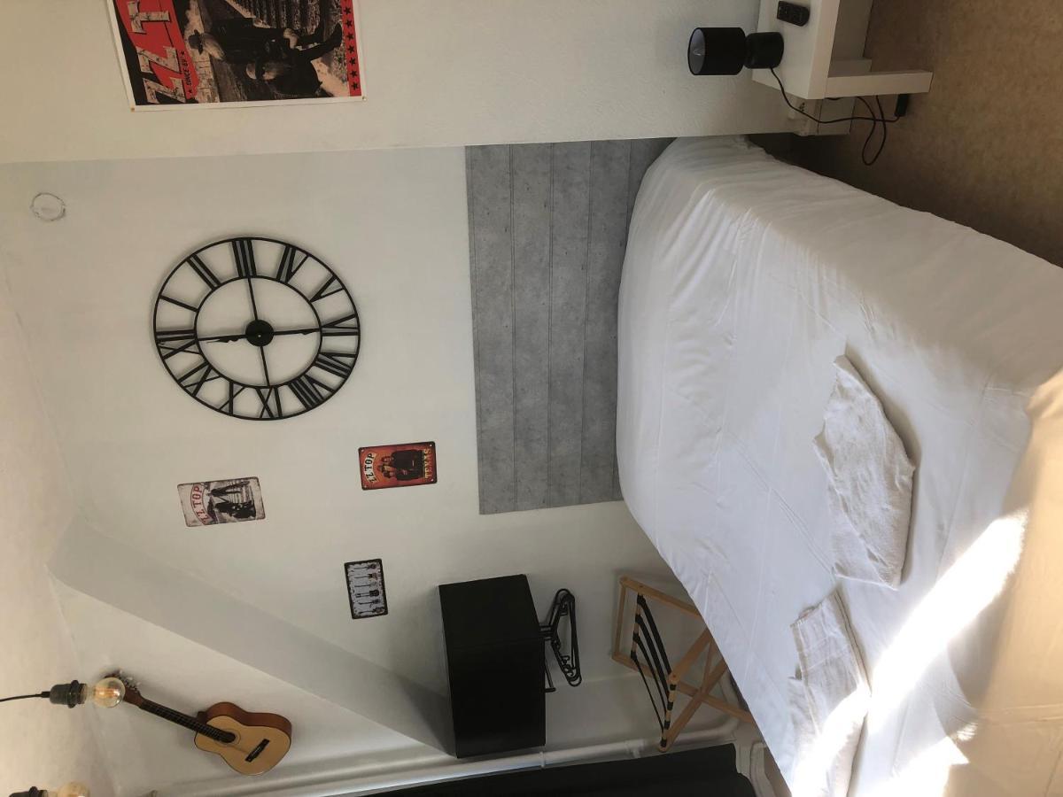 L'Ambroisie Hotel Pont-d'Ouilly ภายนอก รูปภาพ