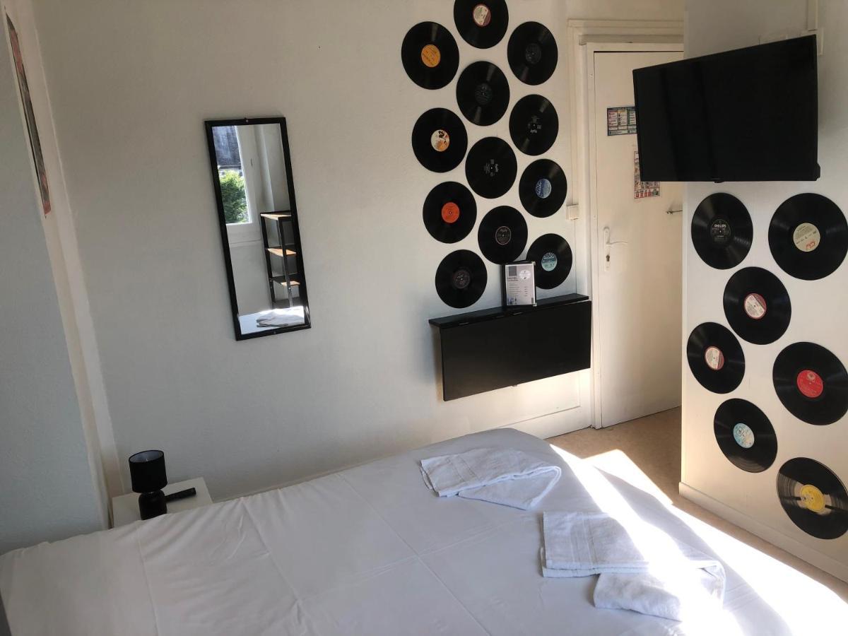 L'Ambroisie Hotel Pont-d'Ouilly ภายนอก รูปภาพ